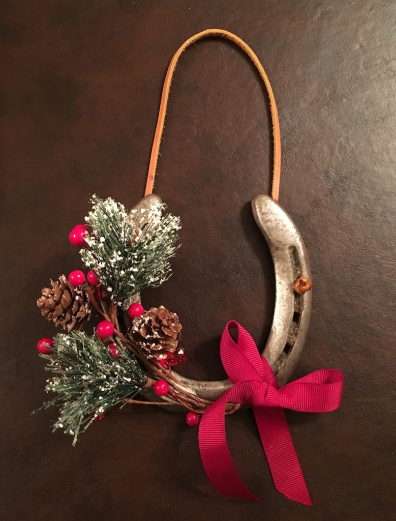 Christmas Tree Horse Shoes 