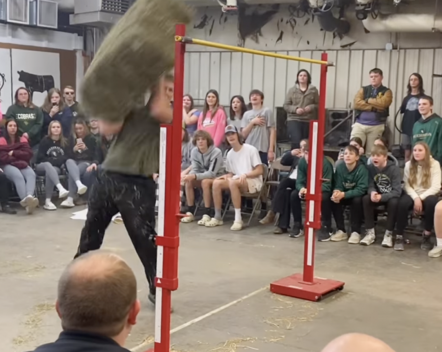 Thursday Video Hay Bale Throw HORSE NATION