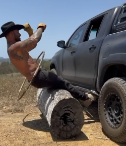 Thursday Video: Eye Candy & Stupid Human Tricks